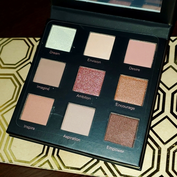 REALHER Dreams So Big - Picture 3 of 4